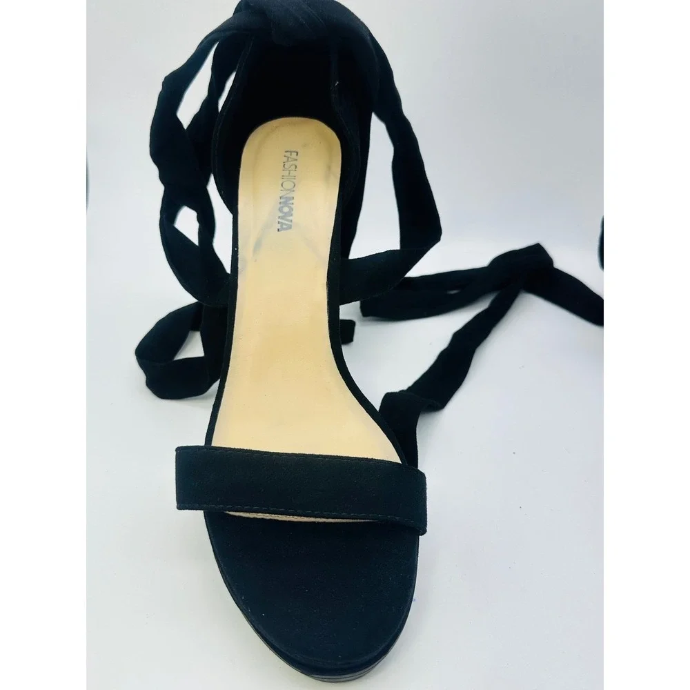 Fashion Nova Black Lace Up Platform Block Heel Lug Sole Sandals Womens Size 11